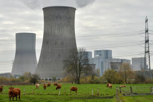 Europe reconsiders nuclear power shutdown as Moscow cuts off gas pipelines: report