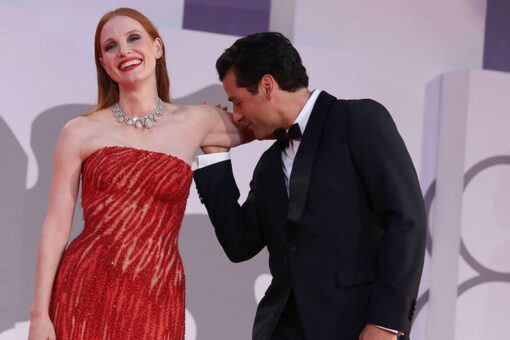 Oscar Isaac gives explanation for viral red carpet moment with Jessica Chastain