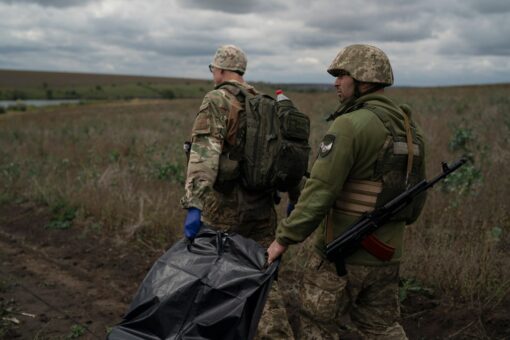 Russia targets dams as Ukrainian troops push south
