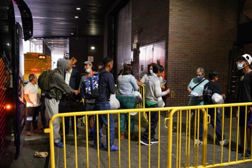 Liberal cities crying foul over Abbott, Desantis migrant transports have record of bussing out homeless