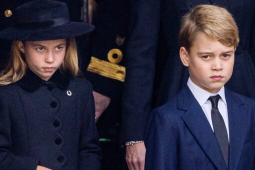 Princess Charlotte tells Prince George ‘You need to bow’ during Queen Elizabeth’s funeral