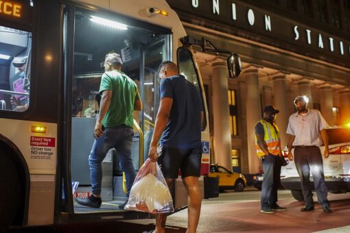 Democrat-run El Paso escapes liberal mayors’ ire for bussing migrants