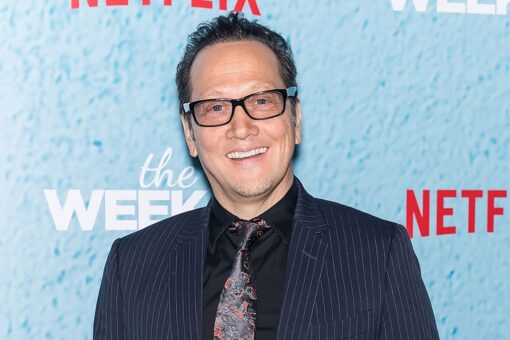 Rob Schneider surprises fans by working at chicken drive-through to promote his new film ‘Daddy Daughter Trip’