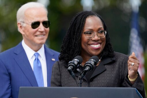 Biden, Harris join Ketanji Brown Jackson at investiture ceremony ahead of justice’s first term