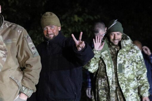 Ukraine receives hundreds of POWs from Russia in prisoner swap for top Putin ally