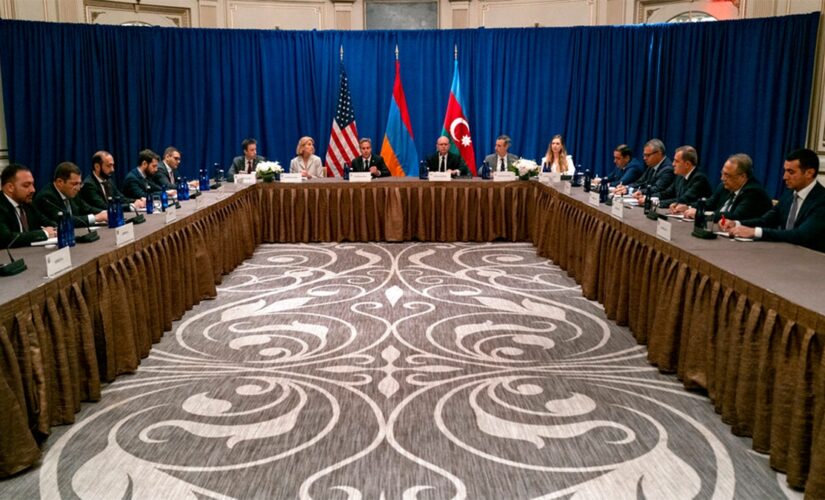 Azerbaijan, Armenian foreign ministers meet with Blinken to boost peace after deadly clashes