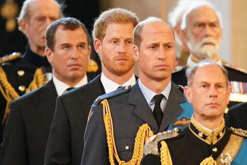 Prince Harry and Prince William will join all the Queen’s grandchildren for vigil Saturday night