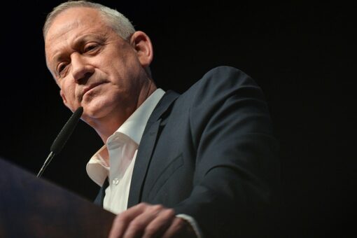 Israeli defense minister says Iran manufacturing missiles in Syria, reveals map of facilities