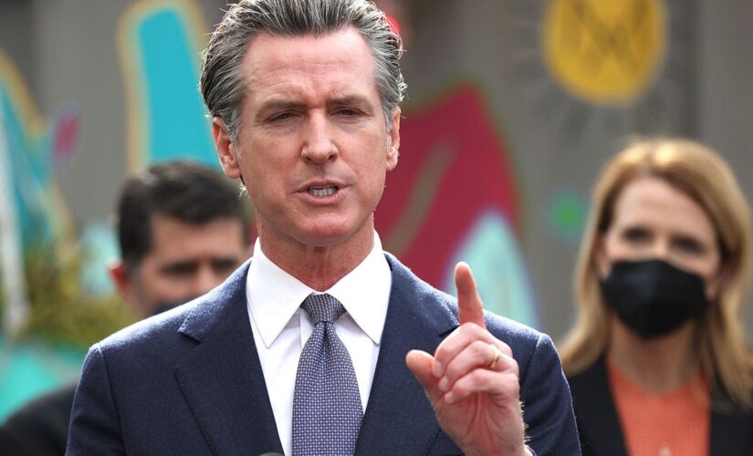 Newsom slams ‘morally reprehensible’ migrant transports despite launching homeless bus program as SF mayor