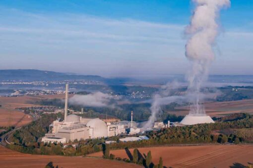Germany will keep 2 of their 3 nuclear power plants running ahead of possible energy crisis