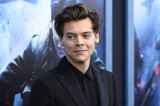 Harry Styles pays tribute to Queen Elizabeth II at his New York concert