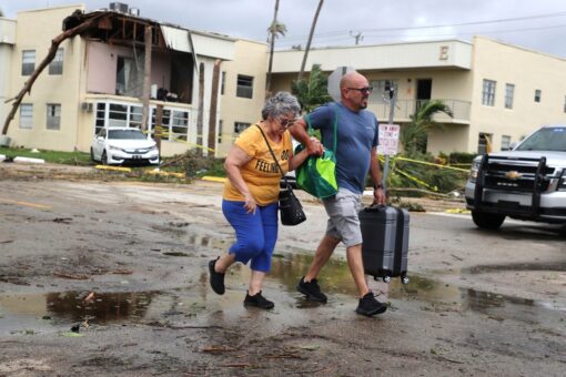Midterm candidates running races in Hurricane Ian’s path react to the disastrous storm