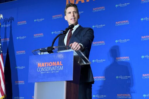 Josh Hawley predicts exodus among Biden staff if GOP takes Congress