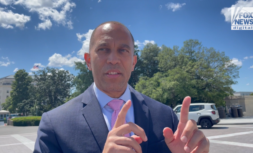 Dem Chair Hakeem Jeffries says Republicans are ‘running scared’ ahead of midterms