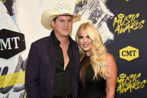 Jon Pardi, wife Summer expecting their first baby together