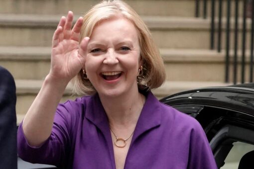 Liz Truss becomes UK prime minister, Boris Johnson submits resignation to Queen Elizabeth