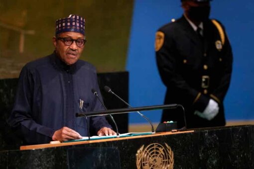 Nigerian presidential candidates sign peace accord ahead of election