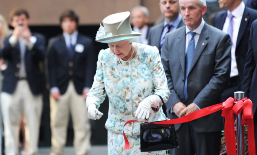 Queen Elizabeth’s many tributes to 9/11 victims included 2010 trip to New York City’s Ground Zero