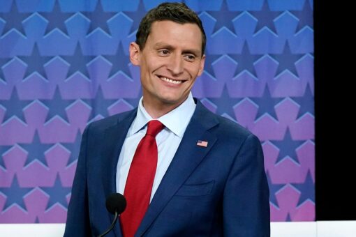 ‘Democrats worried’: AZ Senate race moves closer to GOP pickup territory, Masters says Kelly ‘floundering’