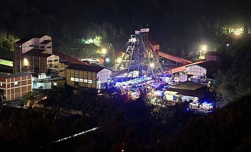 Turkish coal mine blast leaves 40 dead, many trapped: officials
