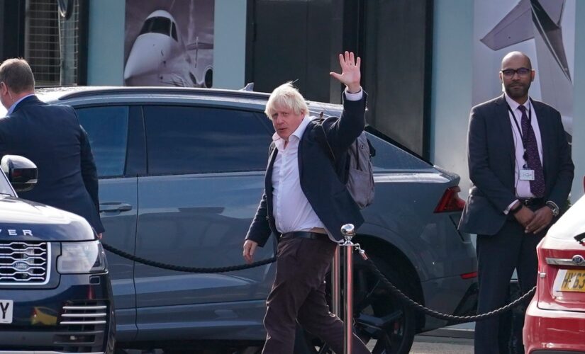 Boris Johnson ‘booed’ on flight from Caribbean vacation to London for political comeback: report