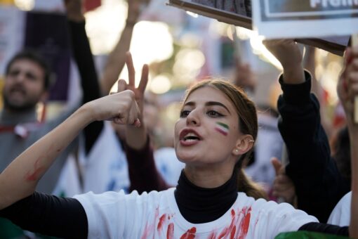 Iran protests trigger solidarity rallies in US, Europe