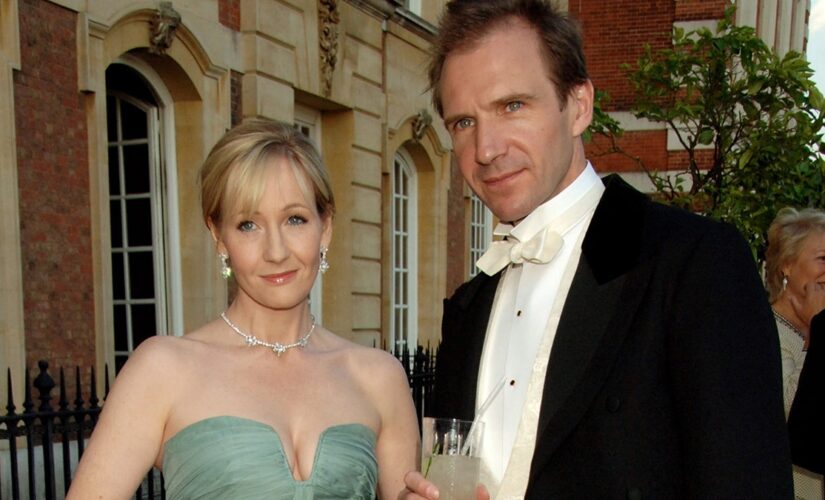 ‘Harry Potter’ actor Ralph Fiennes defends author J.K. Rowling, blasts ‘disgusting’ verbal abuse