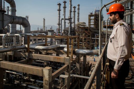 Protests hit Iran’s oil and petrochemical sectors amid widespread anti-regime actions