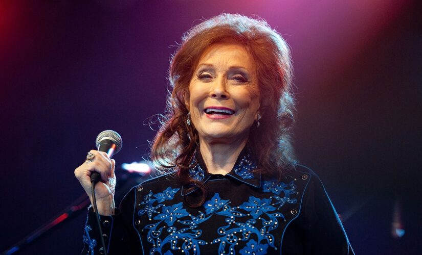 Loretta Lynn remembered in touching tribute by Dolly Parton, Taylor Swift, and Keith Urban