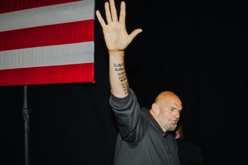 Fetterman addresses stroke, targets Dr. Oz at Pittsburgh rally: ‘Every now and then I might miss a word’
