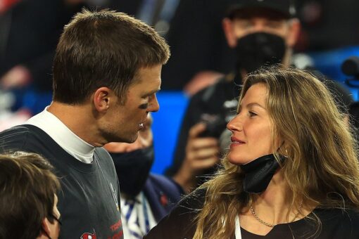 What Tom Brady and Gisele B?ndchen’s social media accounts say about their relationship: experts weigh in