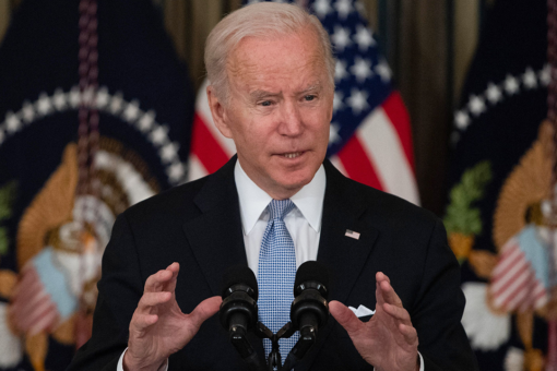 Biden blasted for telling young girl ‘no serious guys until you’re 30’: ‘Creepy Joe is at it again’