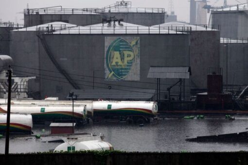 Nigerian firm says it can’t ship natural gas after flooding