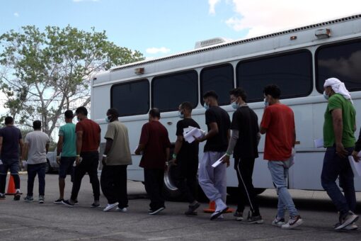 White House asked Democratic El Paso mayor not to declare migrant state of emergency: report