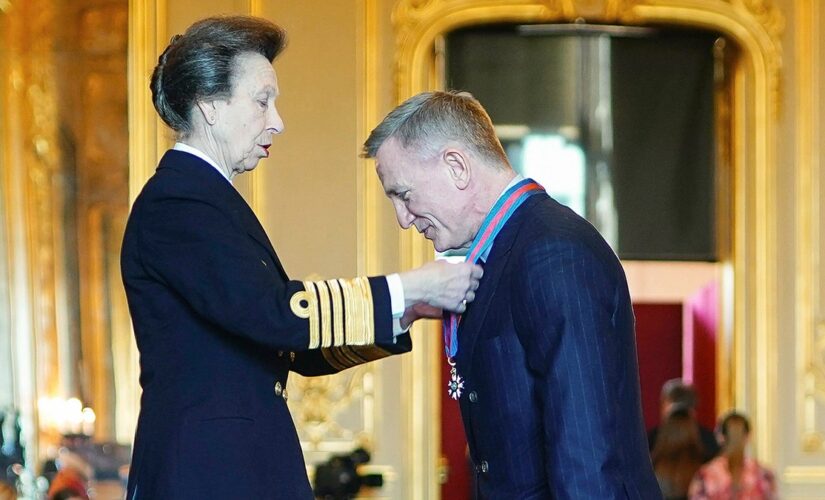 Daniel Craig receives the same royal award as his famous character James Bond