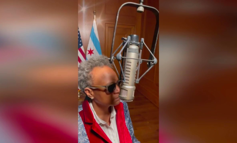 Chicago Mayor Lori Lightfoot sings TikTok karaoke amid 37% increase in violent crime