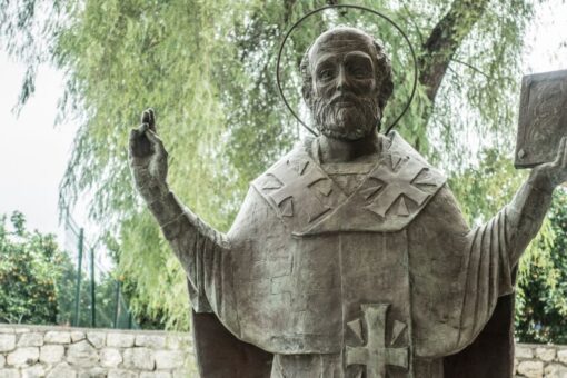 Turkish researchers confirm Santa Claus’ original burial site, find St. Nicholas’ tomb under fresco of Jesus