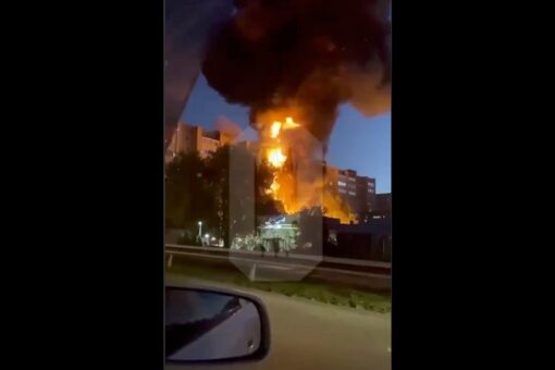 Russian warplane crash near apartment building kills 4, injures 25 others