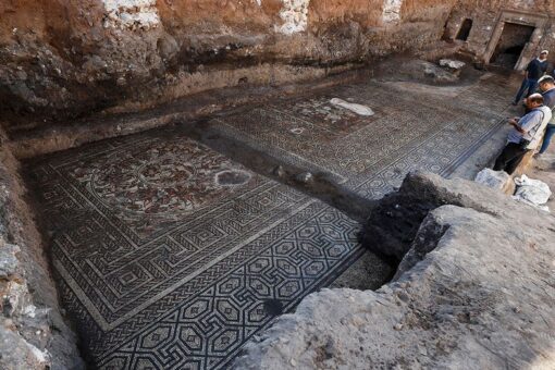Syria digs up ‘rare’ Roman mosaic in former rebel stronghold