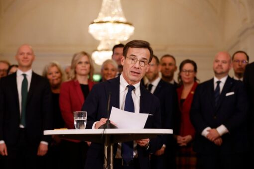 Incoming Swedish PM introduces new center-right coalition government