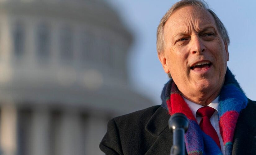 Freedom Caucus split on Andy Biggs’ speaker bid as Trump world whips for McCarthy