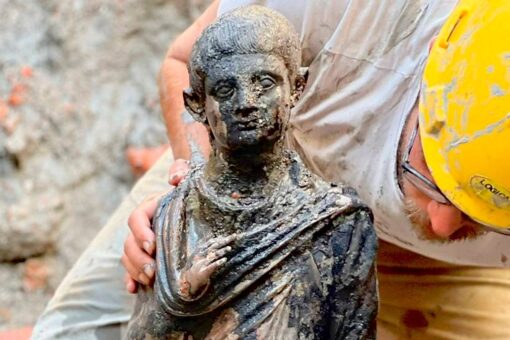 Discovery of bronzes rewrites Italy’s Etruscan-Roman history