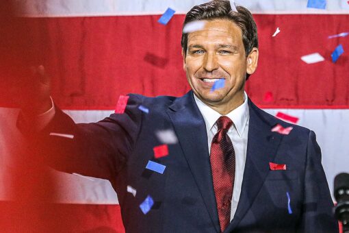 Minutes before Trump announcement, DeSantis receives standing ovation at Republican confab
