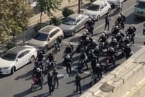 Iranian regime targets Kurdish city in crackdown on protests