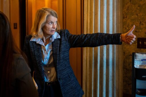 Alaska election results: Murkowski takes lead in tight ranked-choice general election