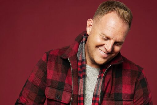 Christian music star Matthew West details collaborating with Candace Cameron Bure on ‘Come Home for Christmas’