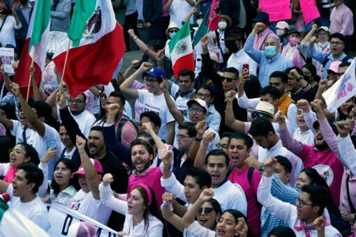 In Mexico, thousands gather for defense of electoral authority