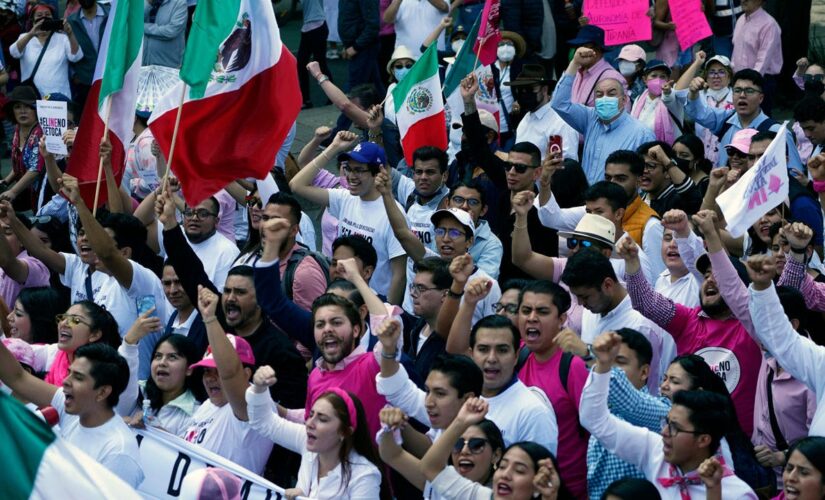 In Mexico, thousands gather for defense of electoral authority