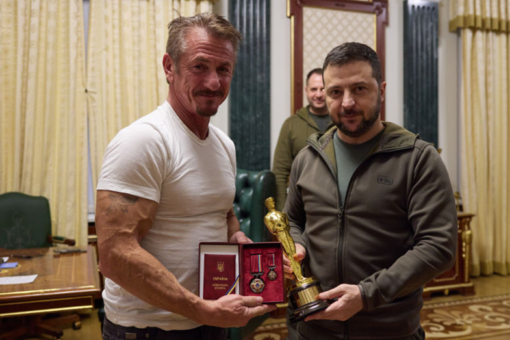 Actor Sean Penn gives his Oscar to Zelenskyy to keep until Ukraine ‘wins’ war against Russia