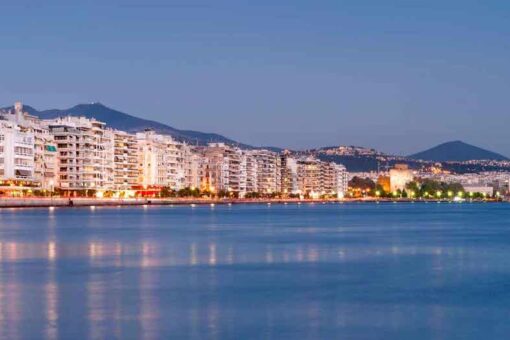 Greek police arrest 35-year-old German citizen with 4 outstanding warrants for fraud, cybercrime